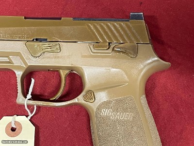 SIG SAUER M17 SEMI AUTO PISTOL. U.S. MILITARY SURPLUS 9MM - Image 14 of 15
