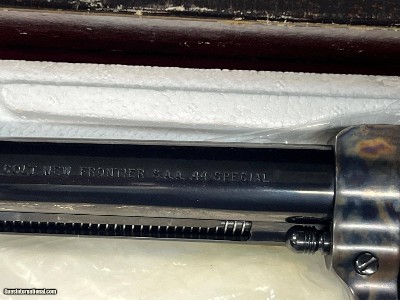 COLT SINGLE ACTION ARMY NEW FRONTIER REVOLVER 44 SPEC ~ EXCELLENT WITH BOX ~ - Image 9 of 14