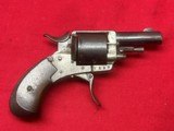 ANTIQUE ~ BELGIUM MADE FOLDING TRIGGER REVOLVER 32 RF - 1 of 9