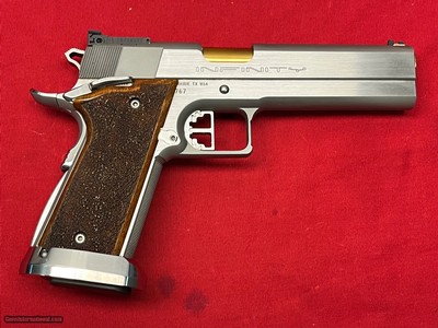 Sale $7250 ~ SVI INFINITY ULTIMATCH 1911 COMPETETION 45ACP SEMI AUTO PISTOL - Image 2 of 23