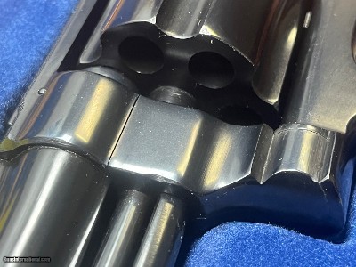 SMITH & WESSON MODEL 27-2 REVOLVER W/ PRESENTATION CASE - Image 15 of 15