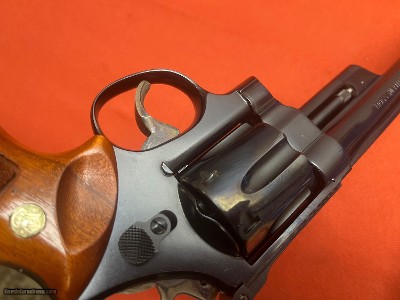 SMITH & WESSON MODEL 27-2 REVOLVER W/ PRESENTATION CASE - Image 9 of 15