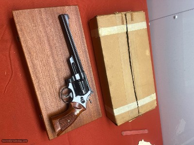 SMITH & WESSON MODEL 27-2 REVOLVER W/ PRESENTATION CASE