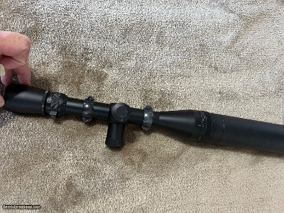 LEUPOLD VARI-X III 4.5x-14 x 44mm RIFLE SCOPE WITH SUNSHADE - Image 2 of 12