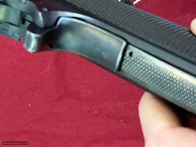 Sale $7900.00 ~ WWll UNION SWITCH & SIGNAL 1911A1 SEMI AUTO PISTOL 45ACP - Image 13 of 16