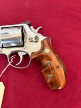 SMITH & WESSON MODEL 629-3 LEW HORTON SPECIAL 44 MAGNUM 3