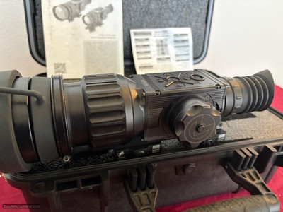 ZEUS PRO 640 4-32x100 THERMAL IMAGING WEAPONS SIGHT - Image 2 of 8