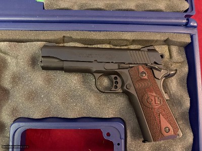 COLT COMMANDER 1911 SEMI AUTO PISTOL 9MM - Image 2 of 13