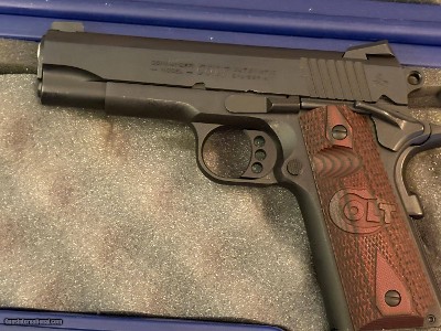COLT COMMANDER 1911 SEMI AUTO PISTOL 9MM - Image 9 of 13