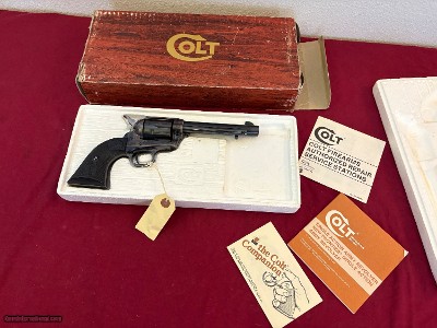 COLT 3RD GEN SINGLE ACTION 5 1/2