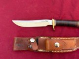 EARLY ~ RANDALL STAINLESS MODEL 7-5 KNIFE WITH JOHNSON ROUGHBACK SHEATH - 4 of 9