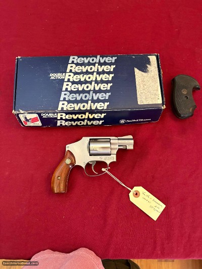 SMITH & WESSON MODEL 640 CENTENNIAL STAINLESS SNUBNOSE REVOLVER 38 SPECIAL ~ SER# 0003