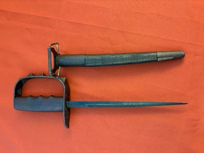 WORLD WAR ONE LF&C TRENCH FIGHTING KNIFE DATED 1917 - Image 2 of 13