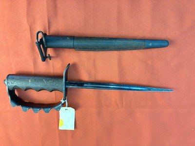 WWI AC CO. USA 1917 TRENCH FIGHTING KNIFE DATED 1917 - Image 6 of 18