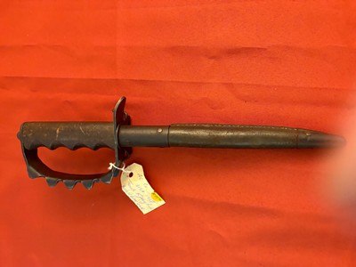 WWI AC CO. USA 1917 TRENCH FIGHTING KNIFE DATED 1917 - Image 2 of 18