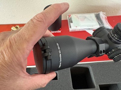 TRIJICON RIFLE SCOPE 4.5-30x56mm TENMILE RED/GREEN MOA PRECISION TREE - Image 9 of 14