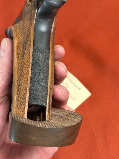 HIGH STANDARD SUPERMATIC TROPHY SEMI AUTO PISTOL 22LR - Image 9 of 13