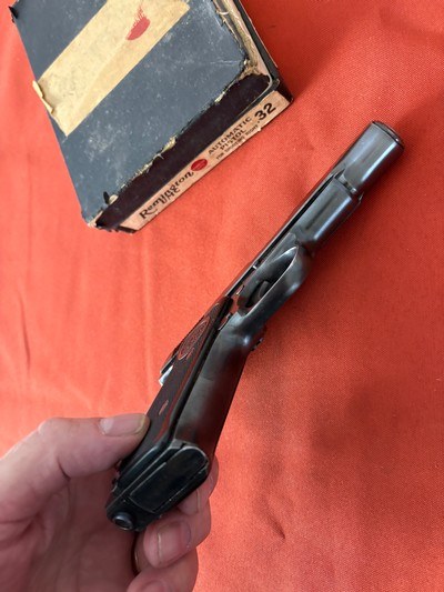 REMINGTON MODEL 51 SEMI AUTO PISTOL 32 ACP WITH BOX - Image 4 of 14