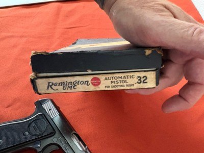 REMINGTON MODEL 51 SEMI AUTO PISTOL 32 ACP WITH BOX - Image 11 of 14