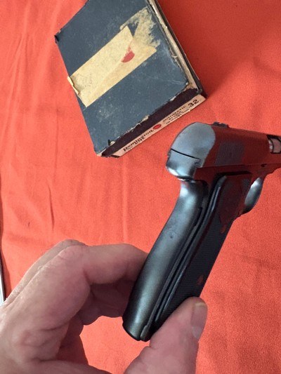 REMINGTON MODEL 51 SEMI AUTO PISTOL 32 ACP WITH BOX - Image 5 of 14
