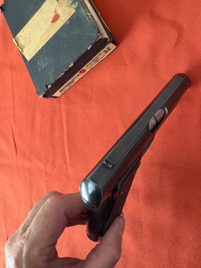 REMINGTON MODEL 51 SEMI AUTO PISTOL 32 ACP WITH BOX - Image 6 of 14