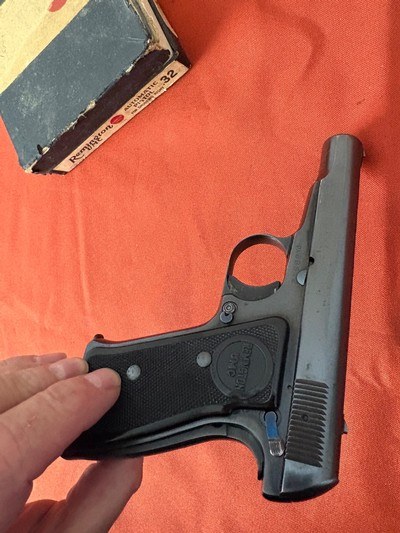 REMINGTON MODEL 51 SEMI AUTO PISTOL 32 ACP WITH BOX - Image 7 of 14