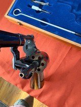 SMITH & WESSON MODEL 48-3 REVOLVER WITH PRESENTATION CASE 22 MAGNUM 8 3/8