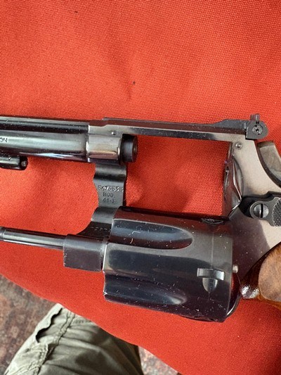 SMITH & WESSON MODEL 48-3 REVOLVER WITH PRESENTATION CASE 22 MAGNUM 8 3/8