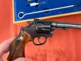 SMITH & WESSON MODEL 48-3 REVOLVER WITH PRESENTATION CASE 22 MAGNUM 8 3/8