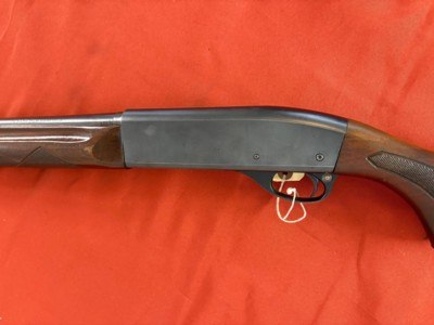 REMINGTON MODEL 11-48 SEMI AUTO SHOTGUN 28 GAUGE - Image 2 of 17