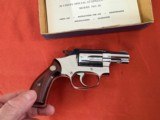 SMITH & WESSON MODEL 60 FIRST RUN PRODUCTION BRIGHT STAINLESS STEEL 38 SPL 1965-66 - 6 of 11