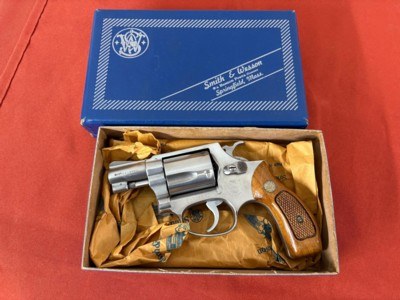 SMITH & WESSON MODEL 60 STAINLESS REVOLVER 38 SPL ~ MISSOURI HIGHWAY PATROL ~