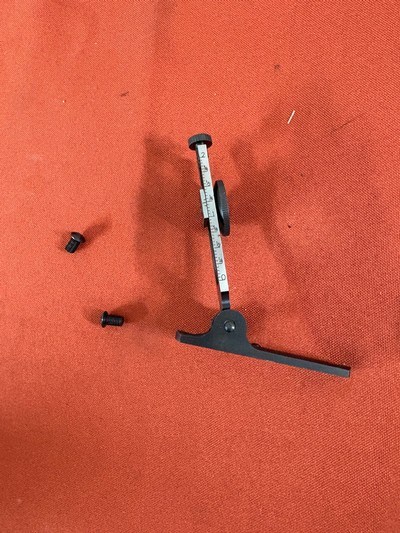 MID RANGE TANG RIFLE SIGHT WITH MOUNTING SCREWS