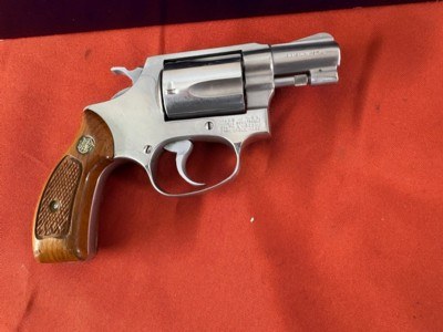 SMITH & WESSON MODEL 60 STAINLESS REVOLVER 38 SPECIAL - Image 5 of 13