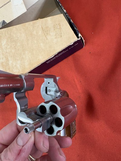 SMITH & WESSON MODEL 60 STAINLESS REVOLVER 38 SPECIAL - Image 11 of 13