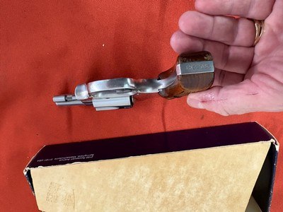 SMITH & WESSON MODEL 60 STAINLESS REVOLVER 38 SPECIAL - Image 6 of 13