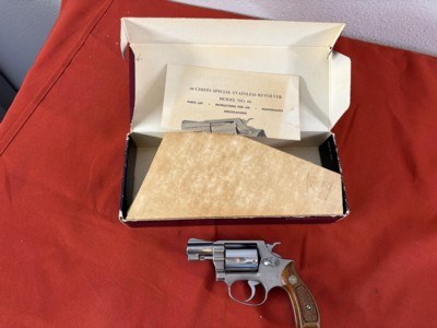SMITH & WESSON MODEL 60 STAINLESS REVOLVER 38 SPECIAL