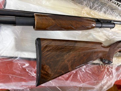 Sale $2950~ BROWNING MODEL 12 HIGH GRADE ENGRAVED SHOTGUN 28 GAUGE - Image 7 of 9