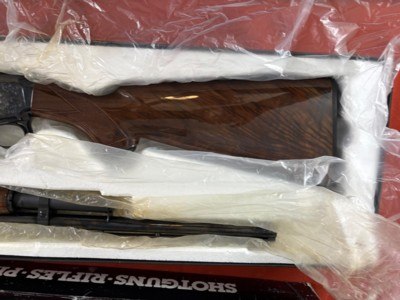 Sale $2950~ BROWNING MODEL 12 HIGH GRADE ENGRAVED SHOTGUN 28 GAUGE - Image 4 of 9