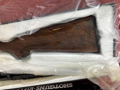 Sale $2950~ BROWNING MODEL 12 HIGH GRADE ENGRAVED SHOTGUN 28 GAUGE - Image 5 of 9