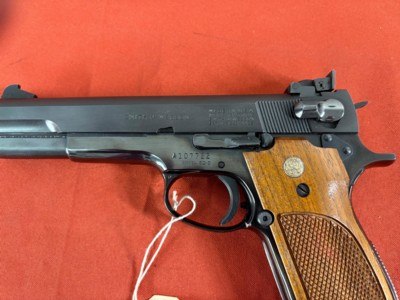 SMITH & WESSON MODEL 52-2 SEMI AUTO PISTOL 38 WADCUTTER - Image 6 of 12