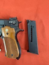 SMITH & WESSON MODEL 52-2 SEMI AUTO PISTOL 38 WADCUTTER - 11 of 12