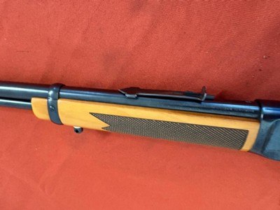 WINCHESTER MODEL 9422M LEVER ACTION 22 MAGNUM RIFLE - Image 10 of 19