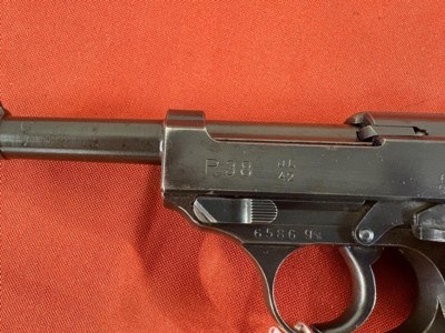 WWll GERMAN NAZI P38 SEMI AUTO PISTOL 9MM WALTHER AC42 - Image 4 of 19
