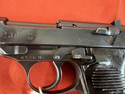 WWll GERMAN NAZI P38 SEMI AUTO PISTOL 9MM WALTHER AC42 - Image 3 of 19