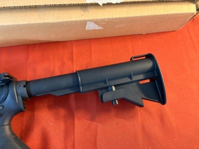 COLT MODEL AR6450 AR-15 SEMI AUTO RIFLE 9MM COMES WITH BOX & ACCESSORIES - Image 9 of 17