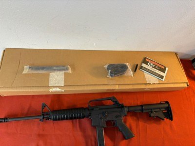 COLT MODEL AR6450 AR-15 SEMI AUTO RIFLE 9MM COMES WITH BOX & ACCESSORIES - Image 5 of 17