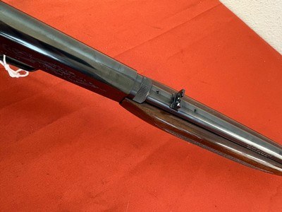 BROWNING MODEL SA22 SEMI AUTO RIFLE 22LR - Image 5 of 15