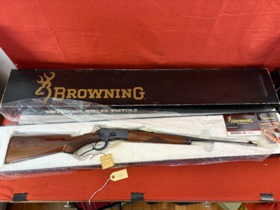 BROWNING MODEL 53 LEVER ACTION RIFLE 32-20 ~ HIGH GRADE WOOD ~ - Image 2 of 12