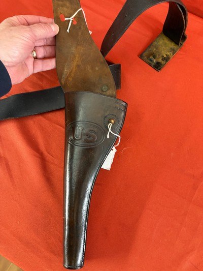 RARE FIND ~ COLT 1873 SINGLE ACTION ARMY CAVALRYHOLSTER WITH BELT - Image 7 of 15